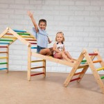 Triunghiul modificabil Pikler Wooden Magic cu rampa reversibila - L Triunghiul modificabil Pikler Wooden Magic cu rampa reversibila - L